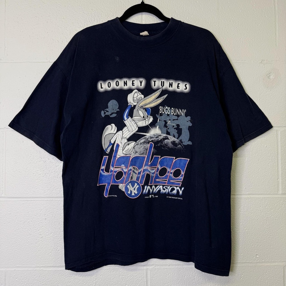 VTG 1996 Bugs Bunny New York Yankees T Shirt 90s Looney Tunes Nutmeg Mens L